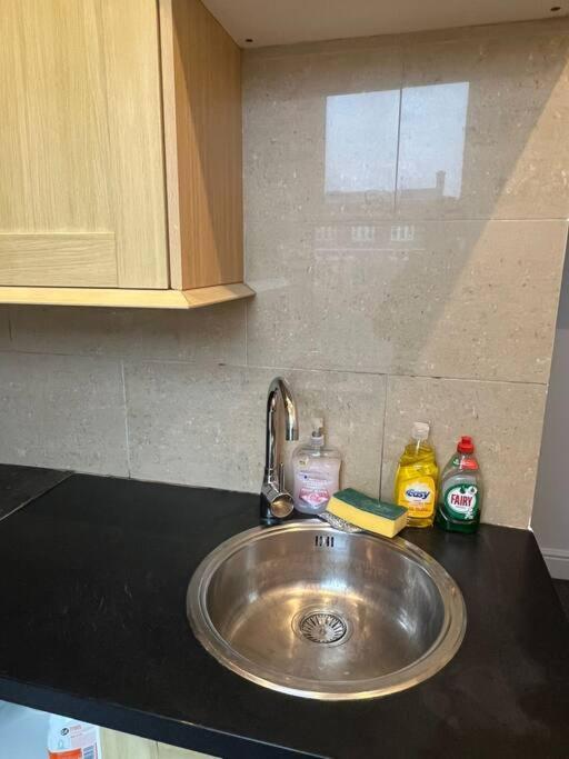 001- Lovely 3-Bedroom Very Close To Oxford Street 런던 외부 사진